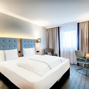Premier Hotel